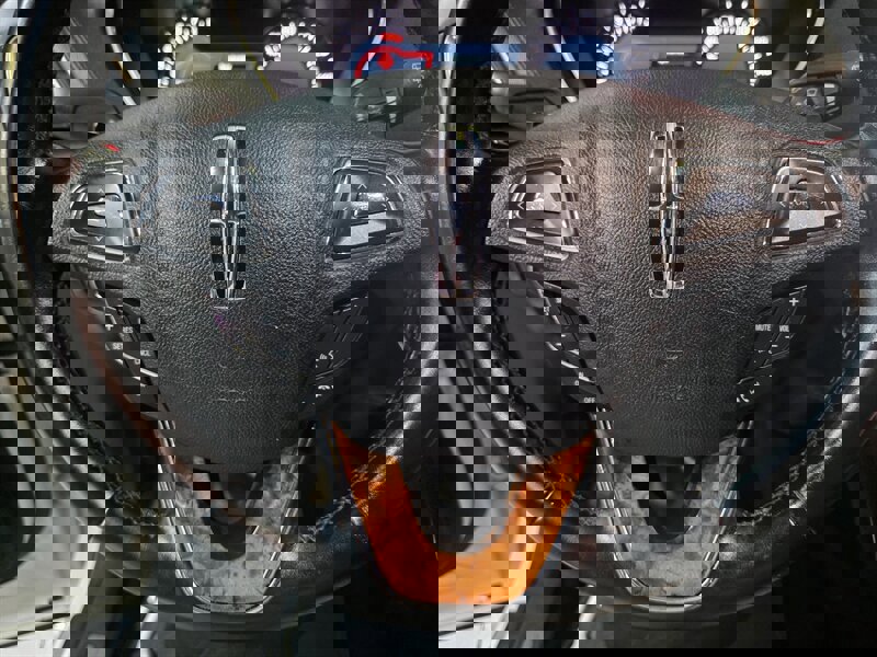 Used 2018 Lincoln MKX Select w/ Select Plus Package AWD/4WD image 27