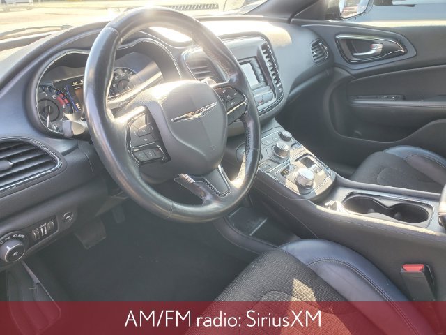 Used 2015 Chrysler 200 S w/ Comfort Group FWD image 9