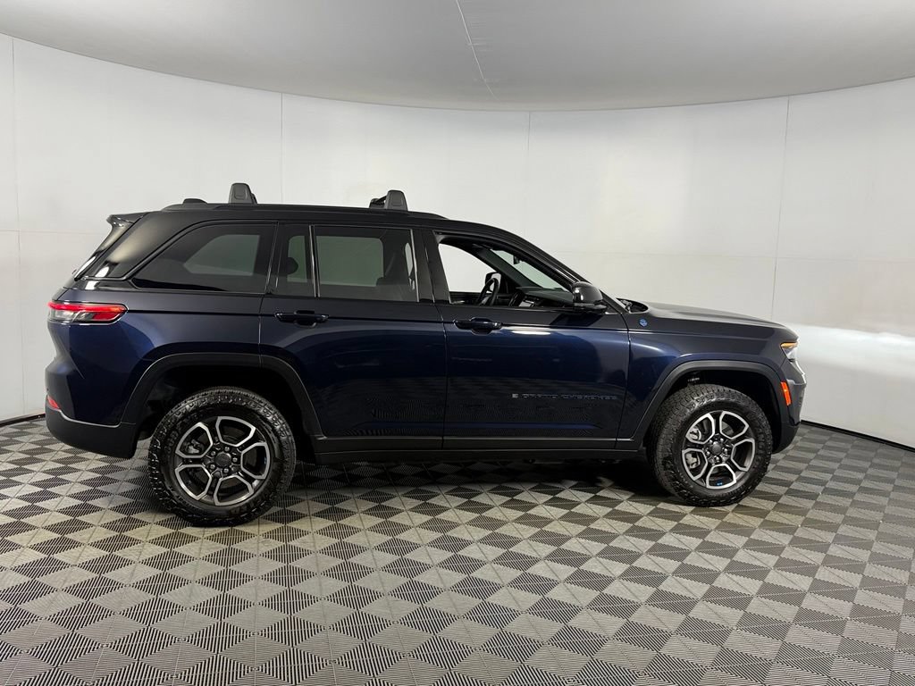 Used 2023 Jeep Grand Cherokee Trailhawk AWD/4WD image 6