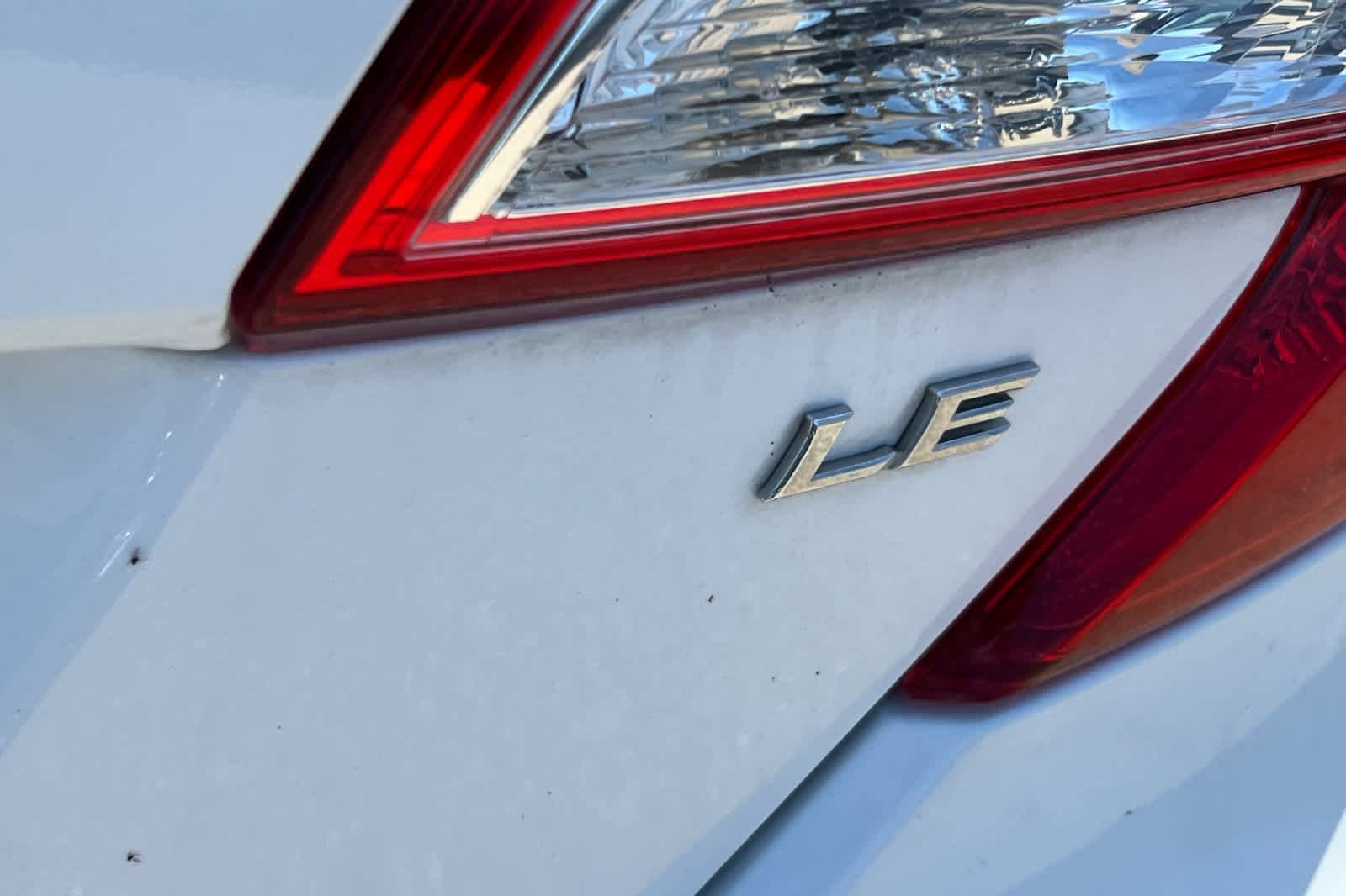 Used 2014 Toyota Camry LE FWD image 21