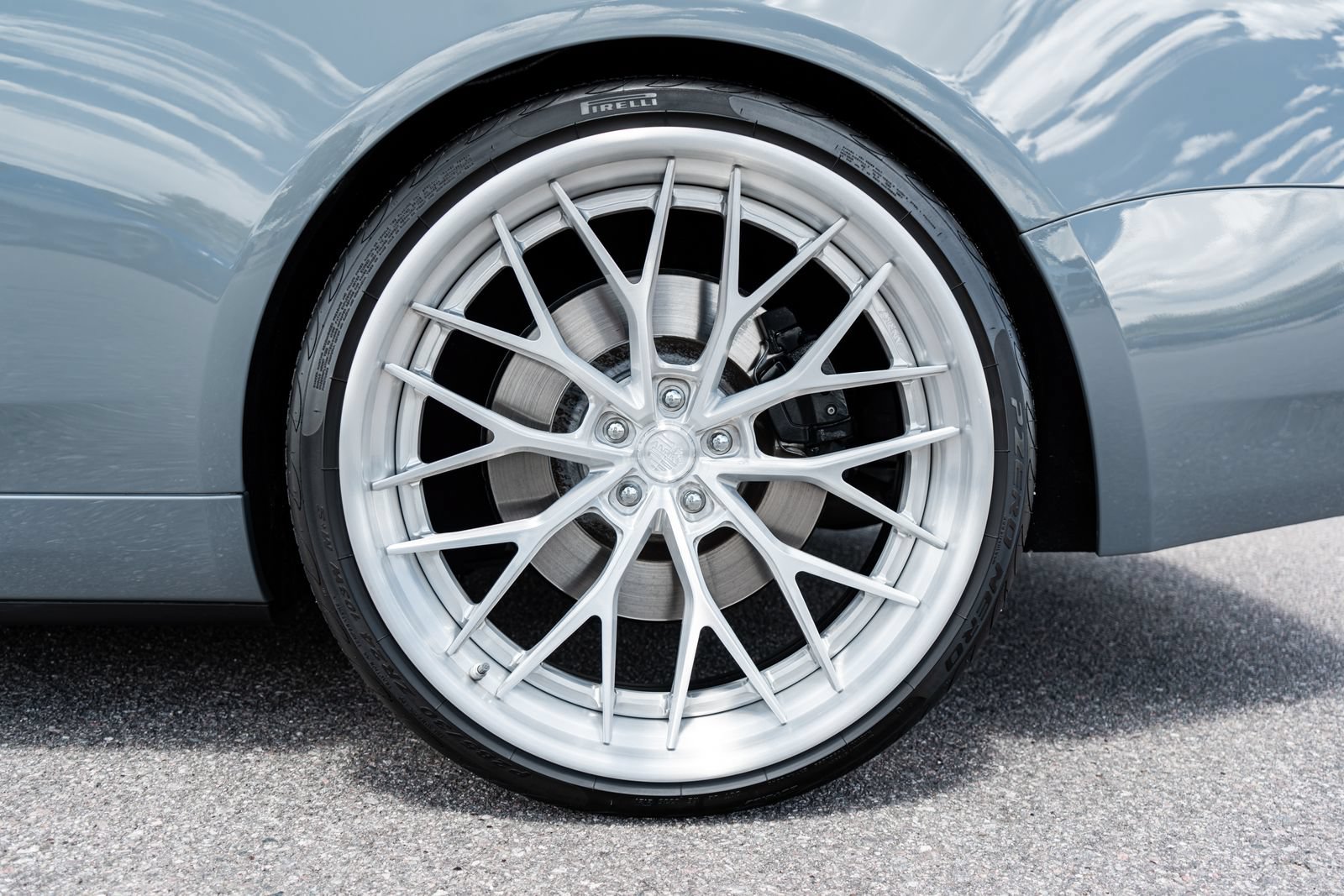 Used 2020 Rolls-Royce Dawn RWD image 7