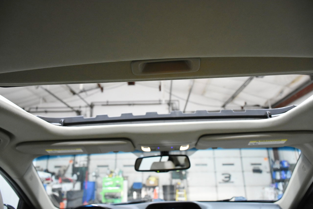 Used 2013 Acura ILX w/ Premium Package image 18