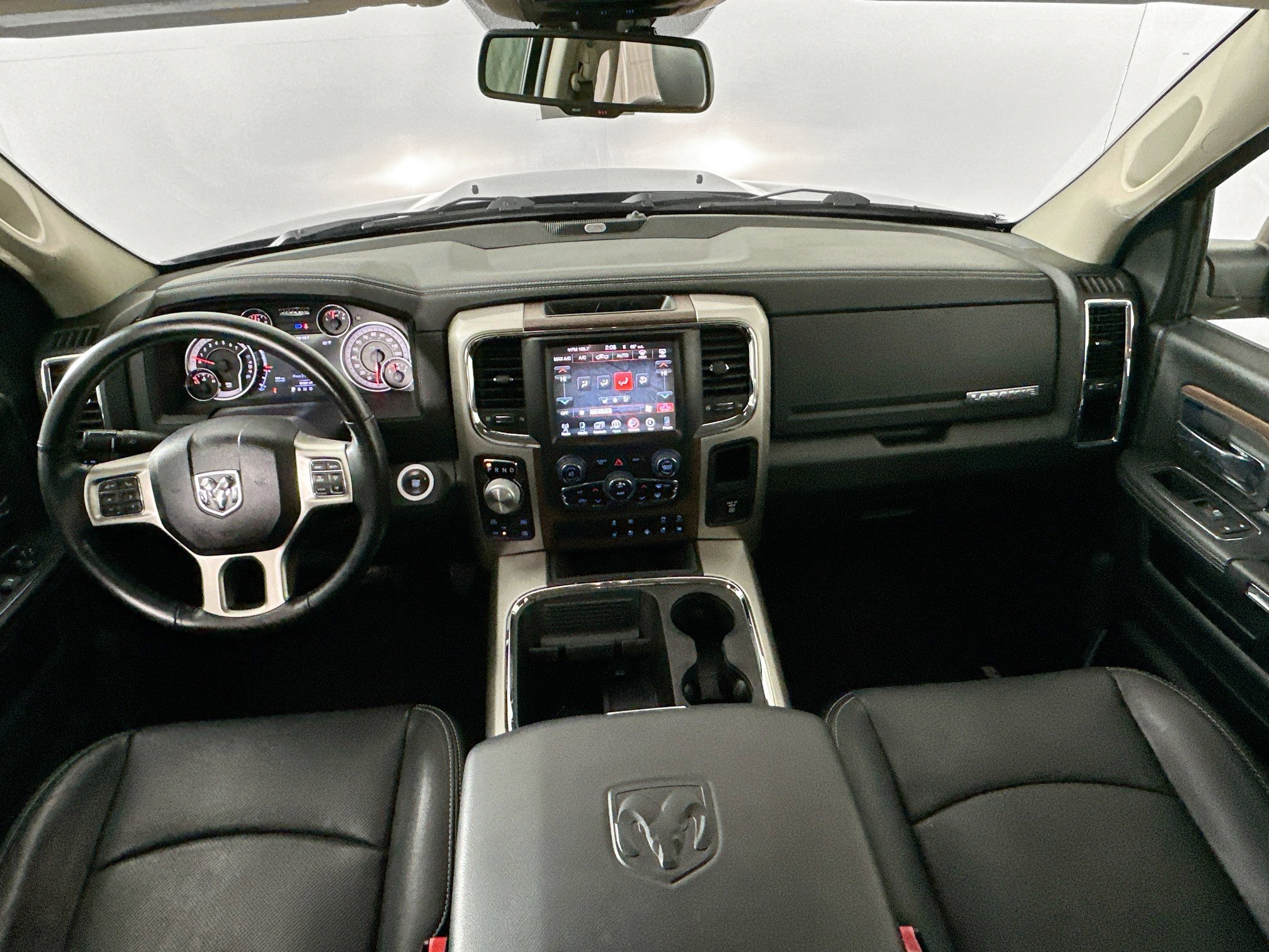 Used 2016 RAM 1500 Laramie w/ Convenience Group image 28