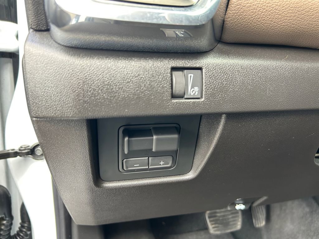 Used 2026 GMC Canyon Denali AWD/4WD image 21