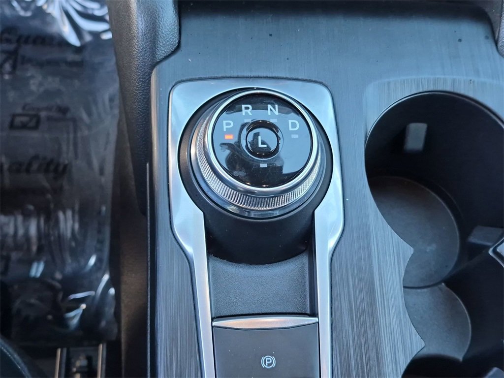 Used 2023 Ford Escape ST-Line image 19