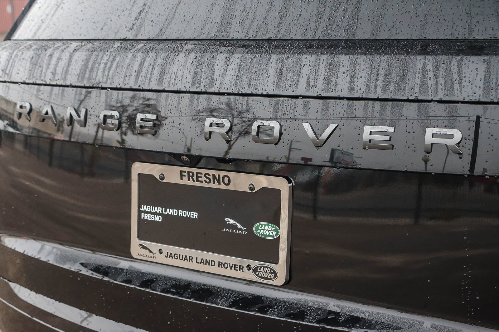 New 2025 Land Rover Range Rover SE image 12