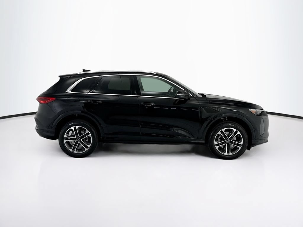 Certified 2025 Audi Q5 Premium Plus w/ Premium Plus AWD/4WD image 4