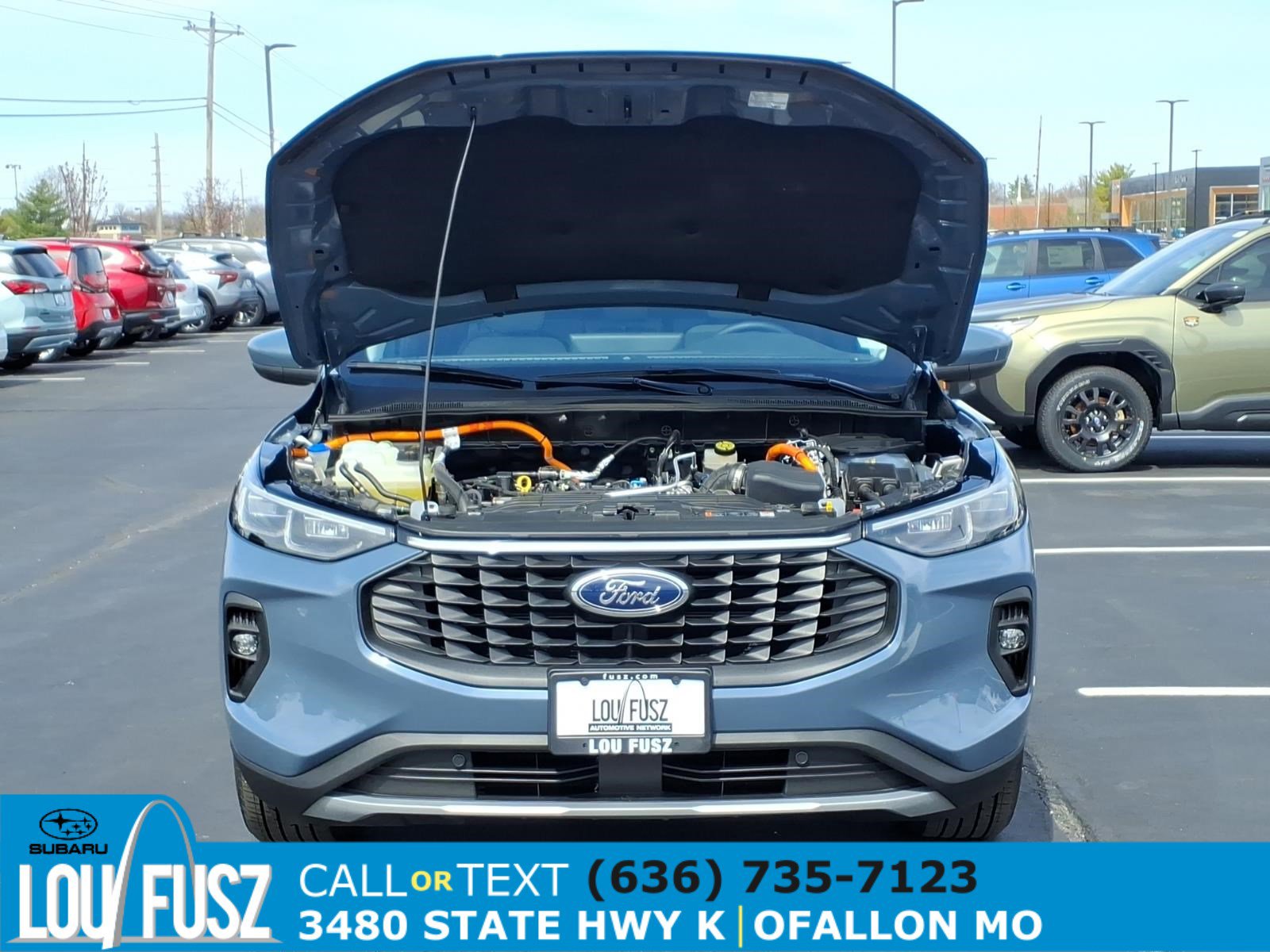 Used 2025 Ford Escape Platinum w/ Class II Trailer Tow Package image 31