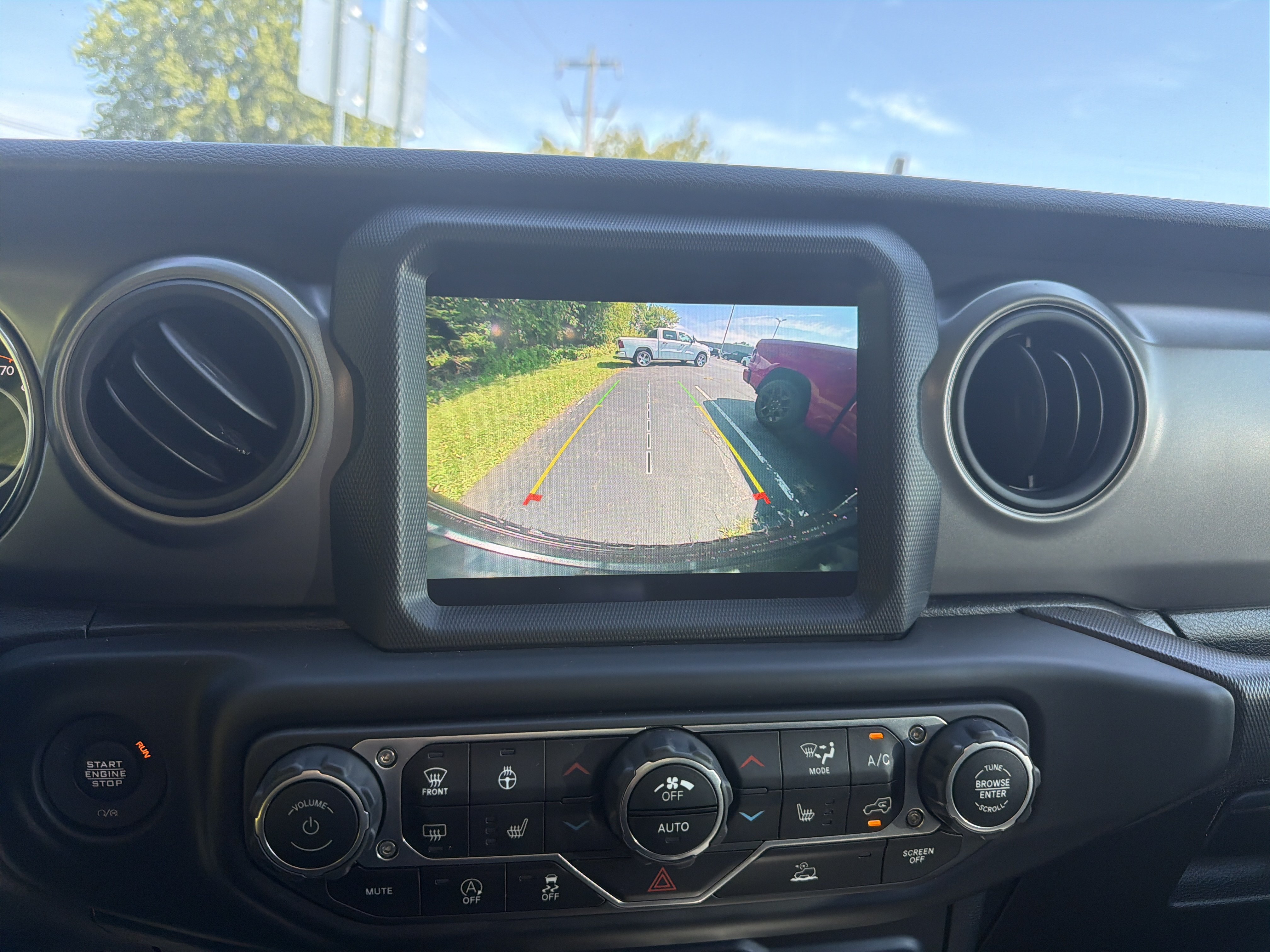 Used 2021 Jeep Wrangler Unlimited Sport AWD/4WD image 32