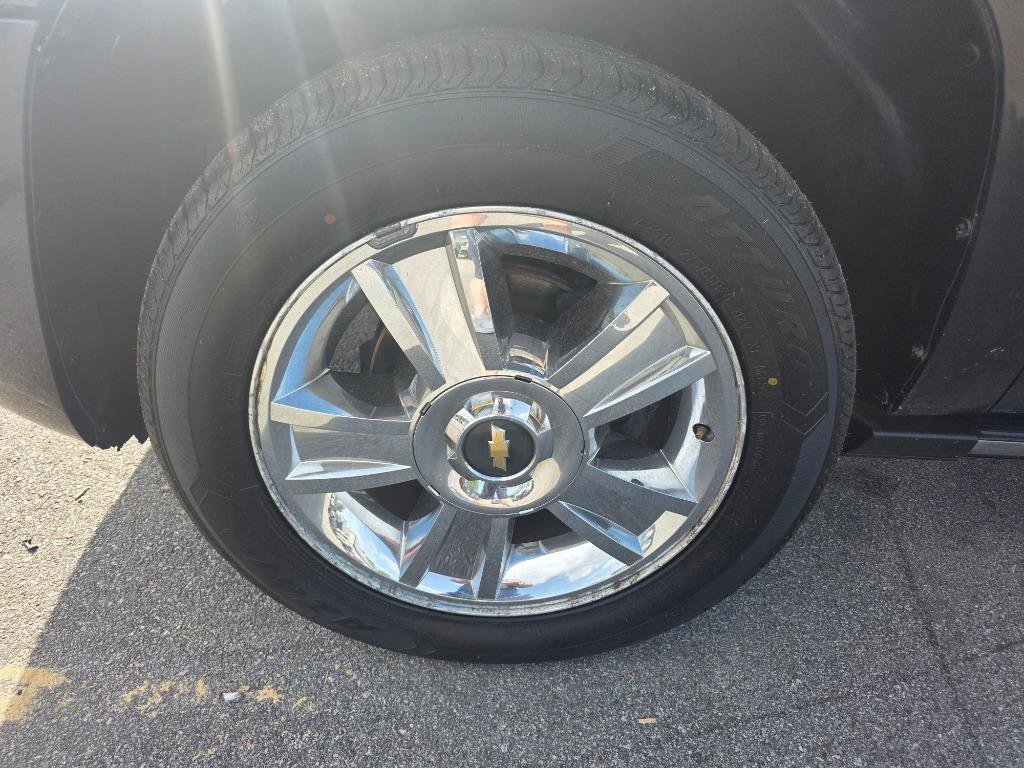 Used 2009 Chevrolet Avalanche LTZ AWD/4WD image 19