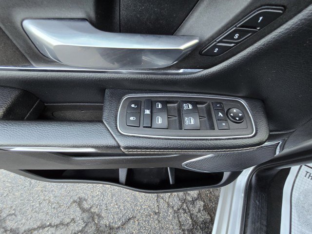 Used 2024 RAM 1500 Laramie image 15