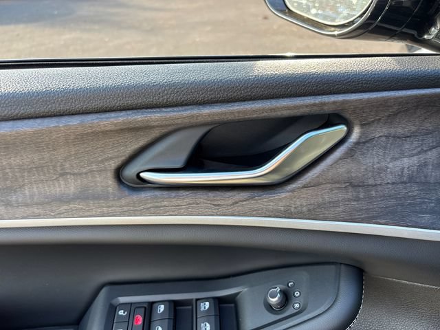 New 2027 Jeep Grand Cherokee Altitude AWD/4WD image 15