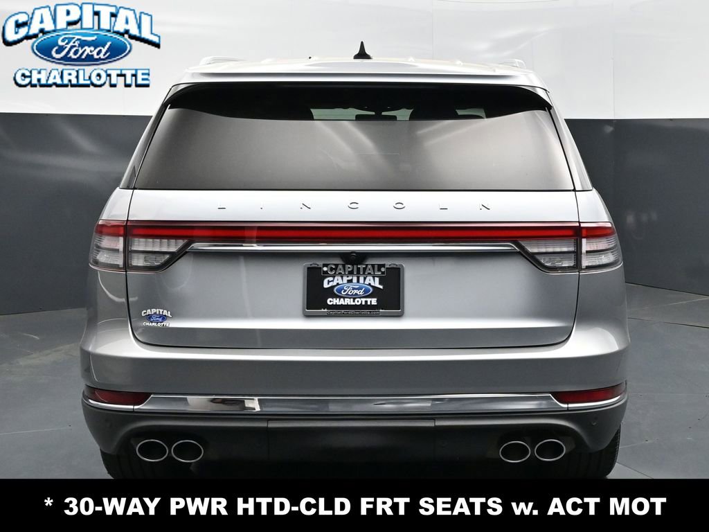 Used 2023 Lincoln Aviator Reserve w/ Equipment Group 201A image 8
