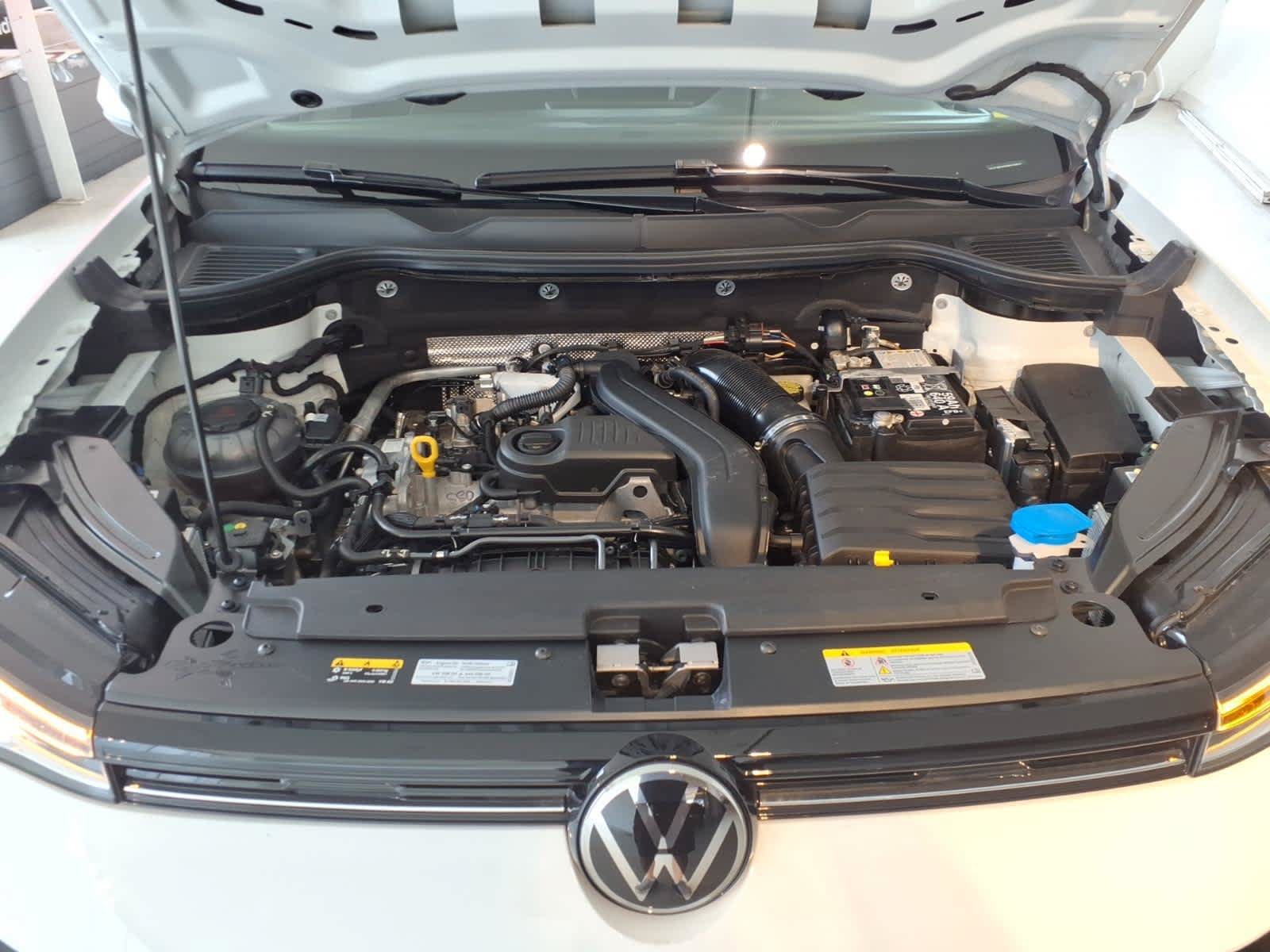 Used 2026 Volkswagen Taos SE AWD/4WD image 24