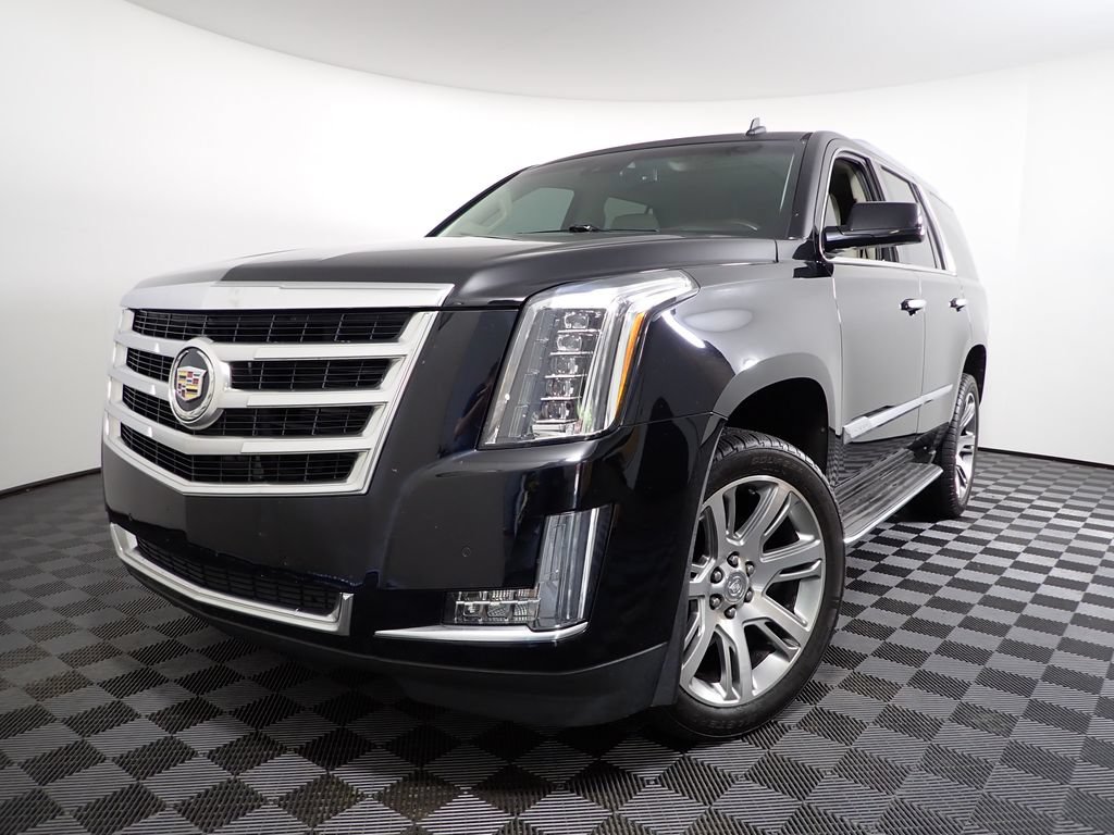 Used 2015 Cadillac Escalade Luxury AWD/4WD image 2