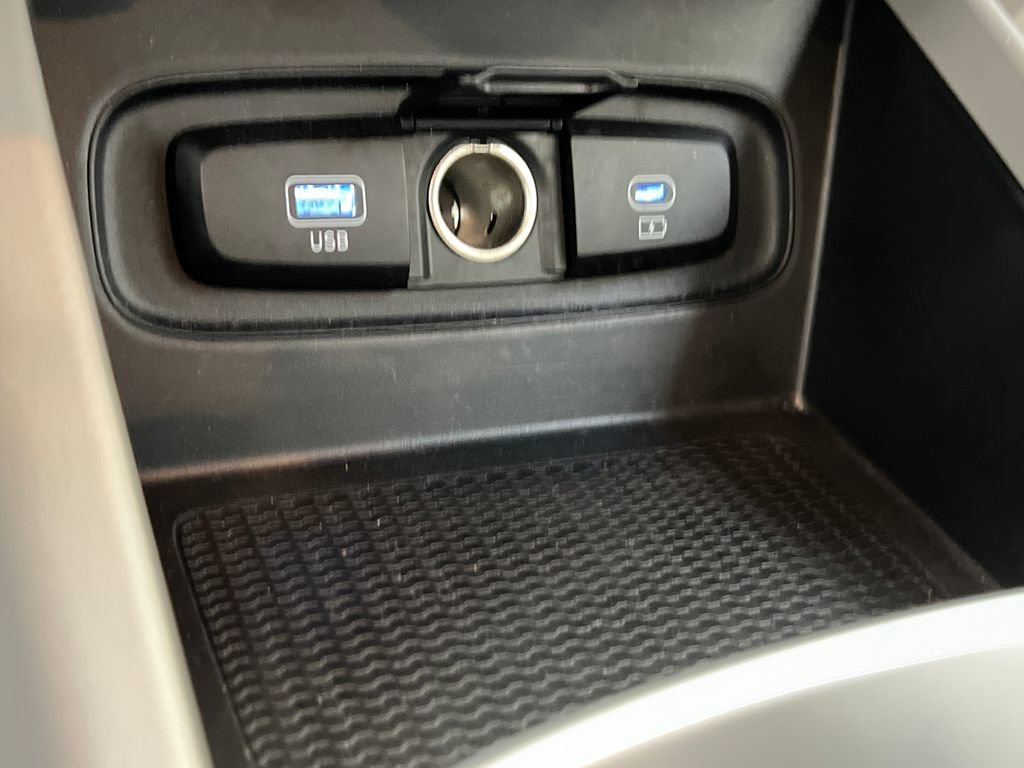 Used 2025 Hyundai Venue SEL FWD image 53