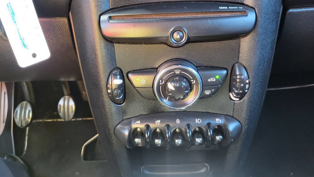 Used 2012 MINI Cooper S FWD image 28