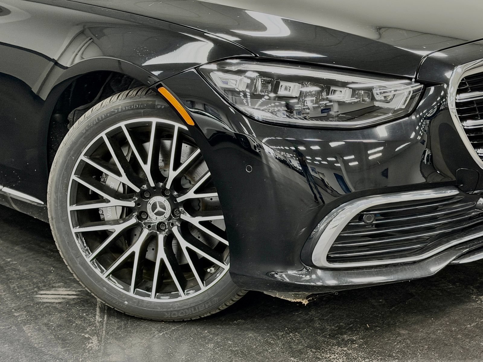 Used 2024 Mercedes-Benz S 580 4MATIC Sedan image 6