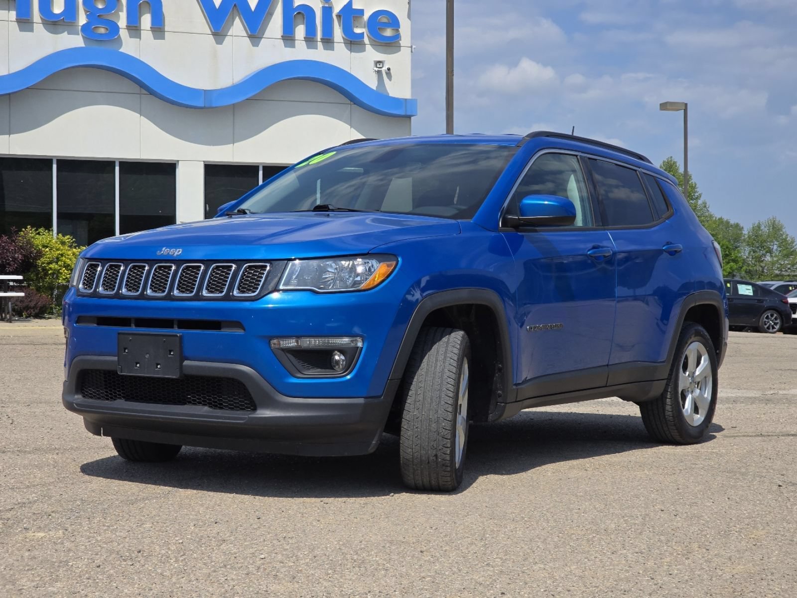 Used 2020 Jeep Compass Latitude w/ Cold Weather Group AWD/4WD image 12