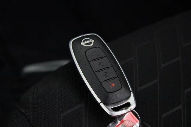 Certified 2024 Nissan Kicks SR FWD image 28