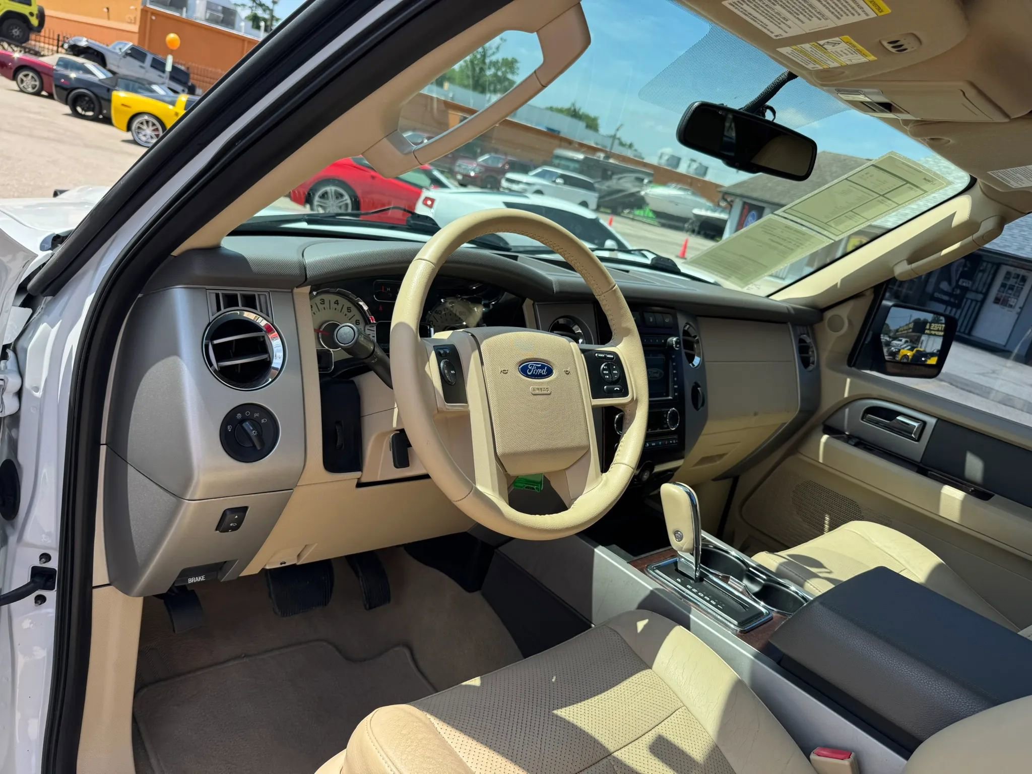 Used 2012 Ford Expedition XLT RWD image 22