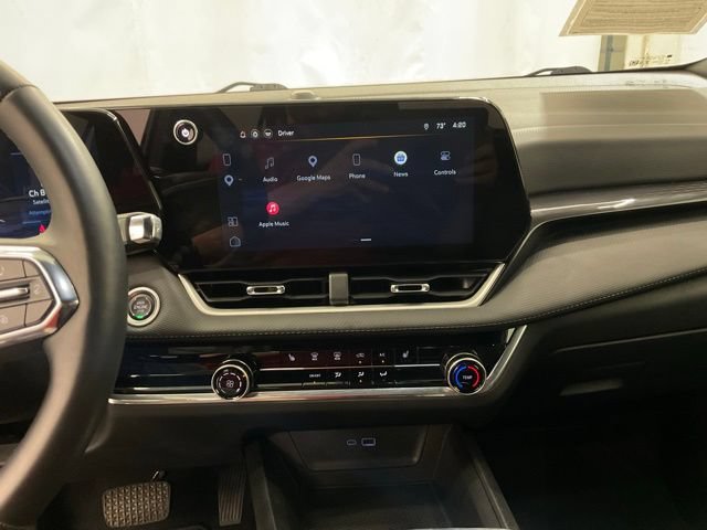 Used 2025 Chevrolet Equinox LT FWD image 17