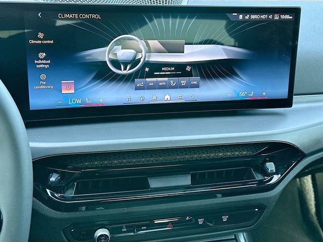 Used 2025 BMW 230i xDrive Coupe w/ Convenience Package AWD/4WD image 16