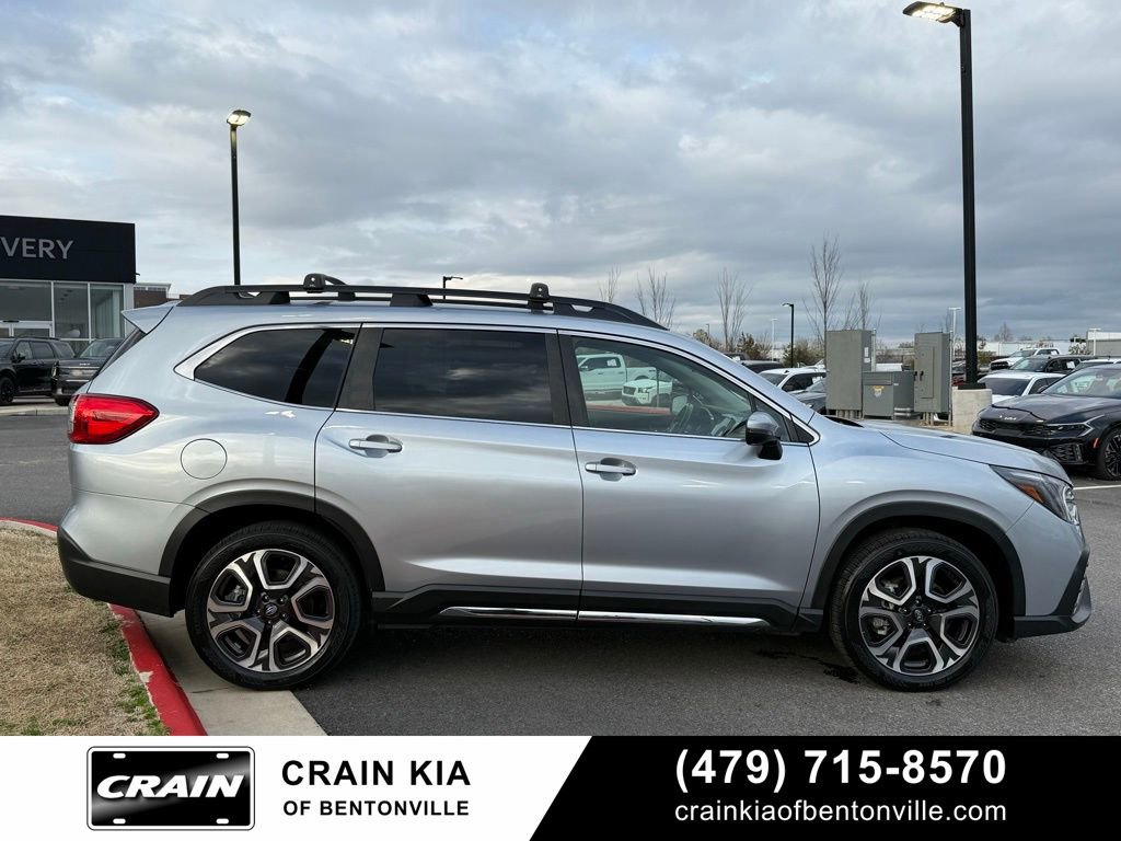 Used 2023 Subaru Ascent Limited AWD/4WD image 9
