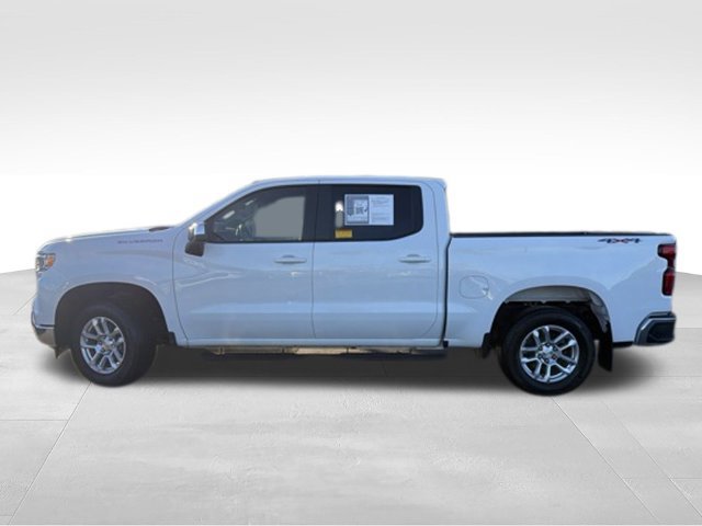 Used 2024 Chevrolet Silverado 1500 LT AWD/4WD image 2