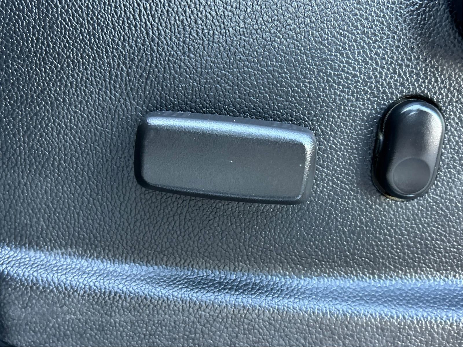 Used 2018 Chevrolet Colorado ZR2 image 19