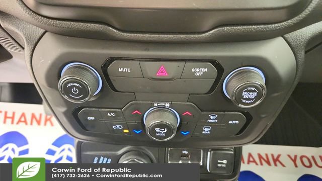 Used 2019 Jeep Renegade Latitude image 17