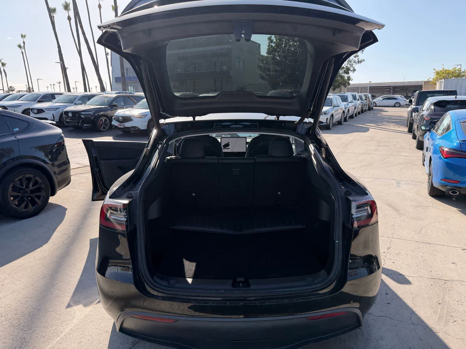 Used 2022 Tesla Model Y Performance AWD/4WD image 18