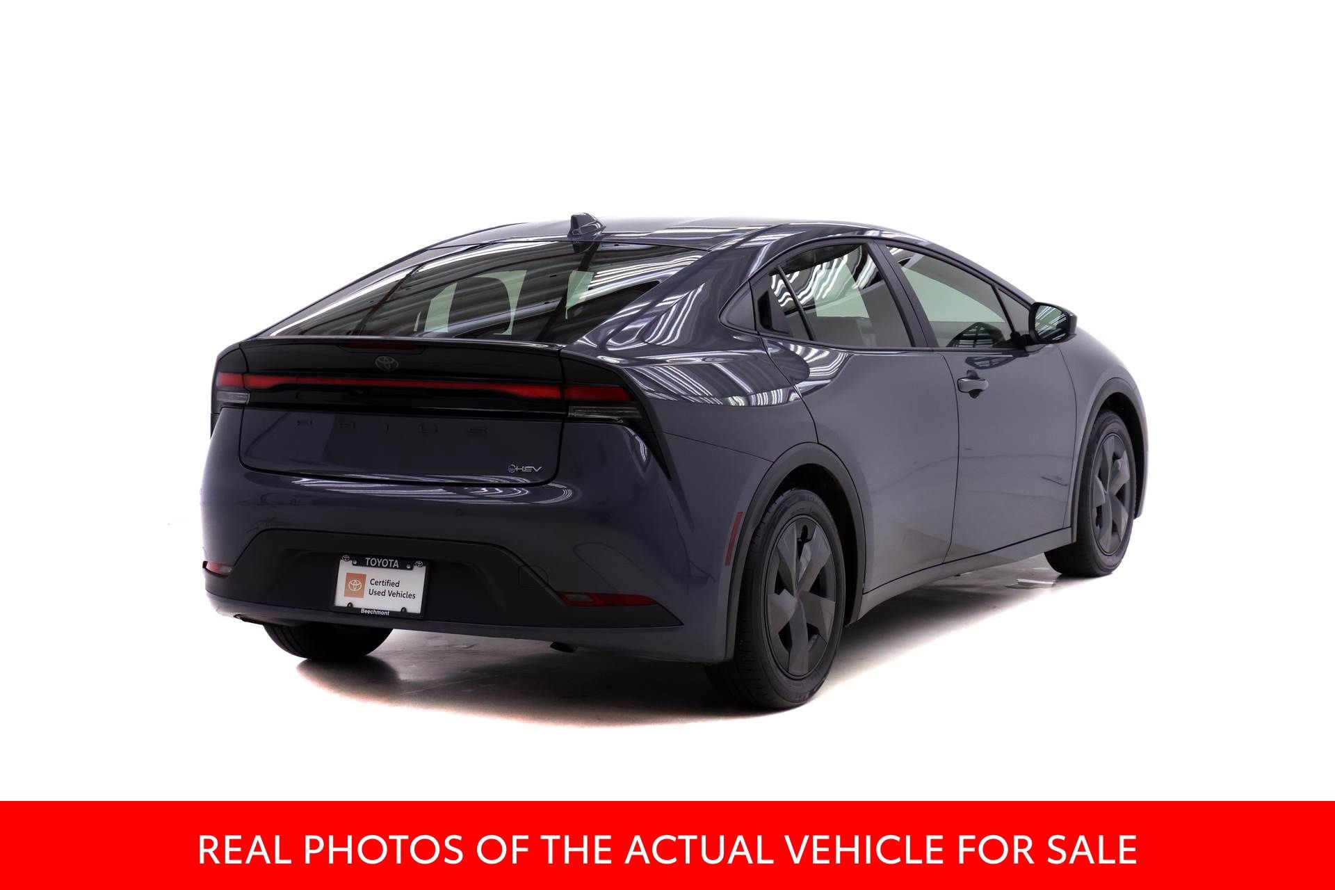 Certified 2025 Toyota Prius LE FWD image 2