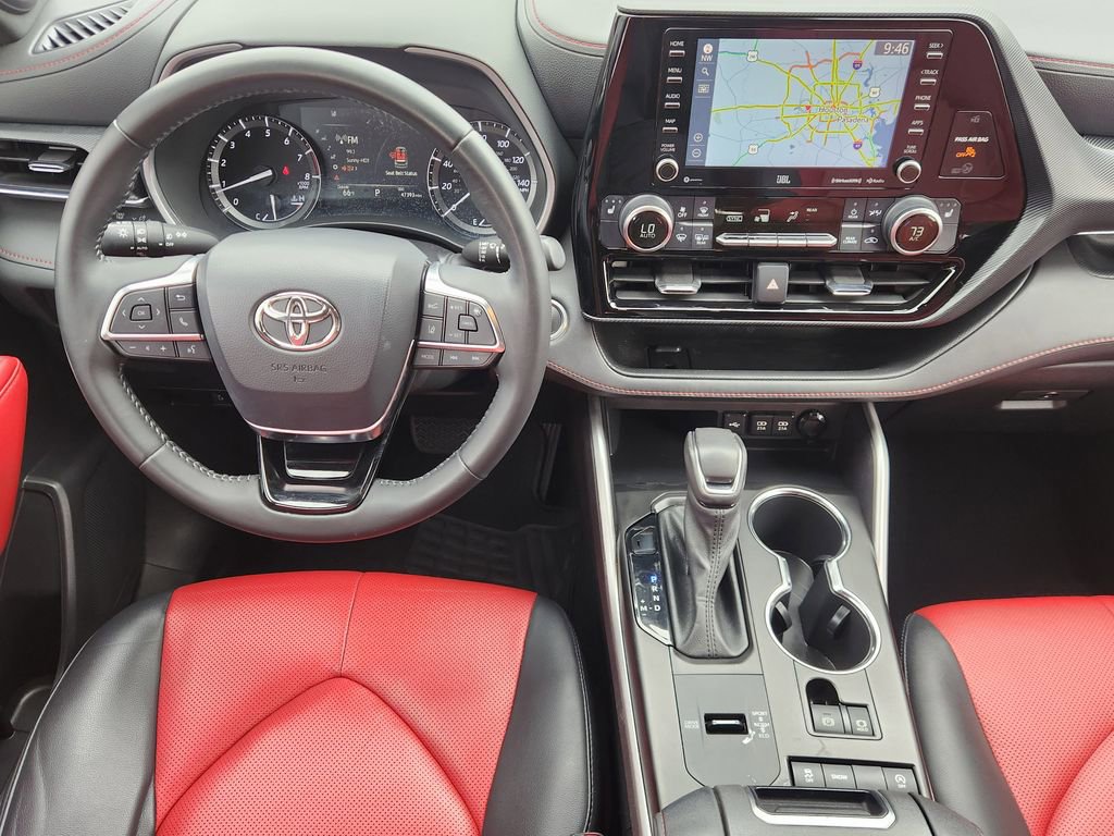 Used 2021 Toyota Highlander XSE FWD image 27