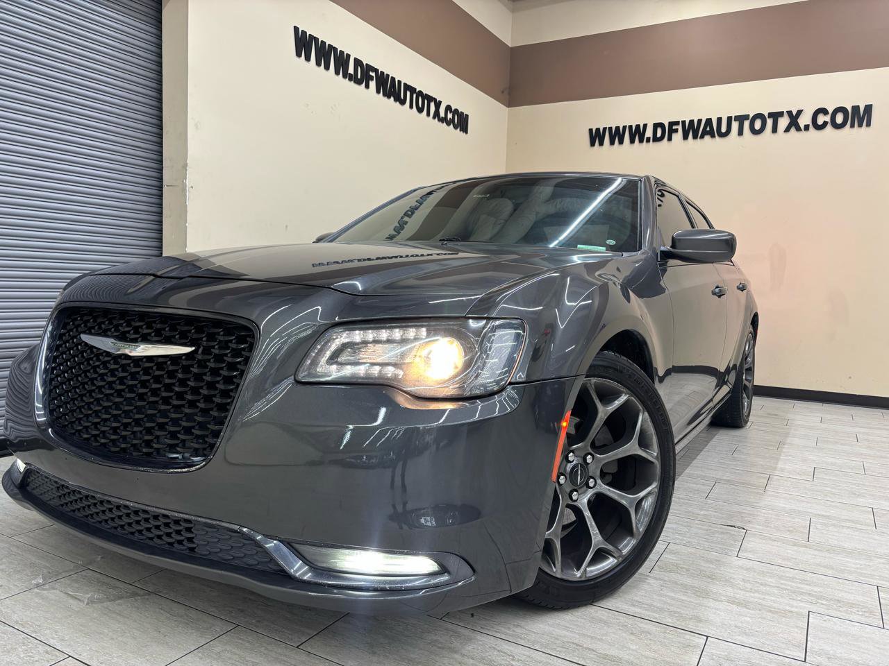 Used 2017 Chrysler 300 S