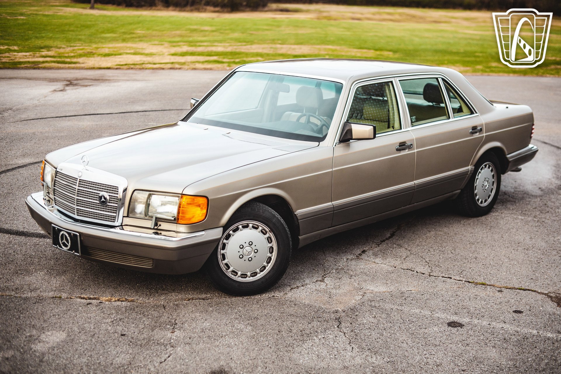 Used 1987 Mercedes-Benz 420 SEL image 3