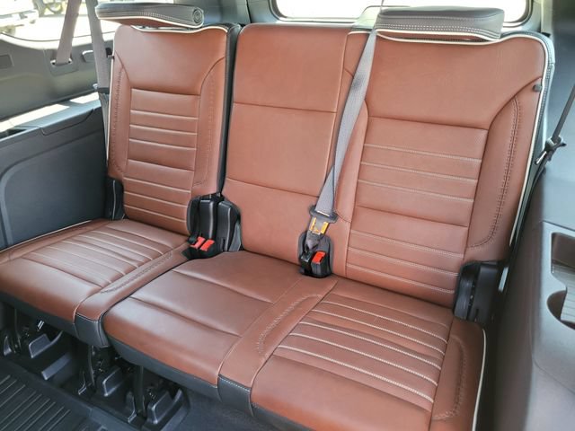 Used 2024 GMC Yukon XL Denali Ultimate AWD/4WD image 27