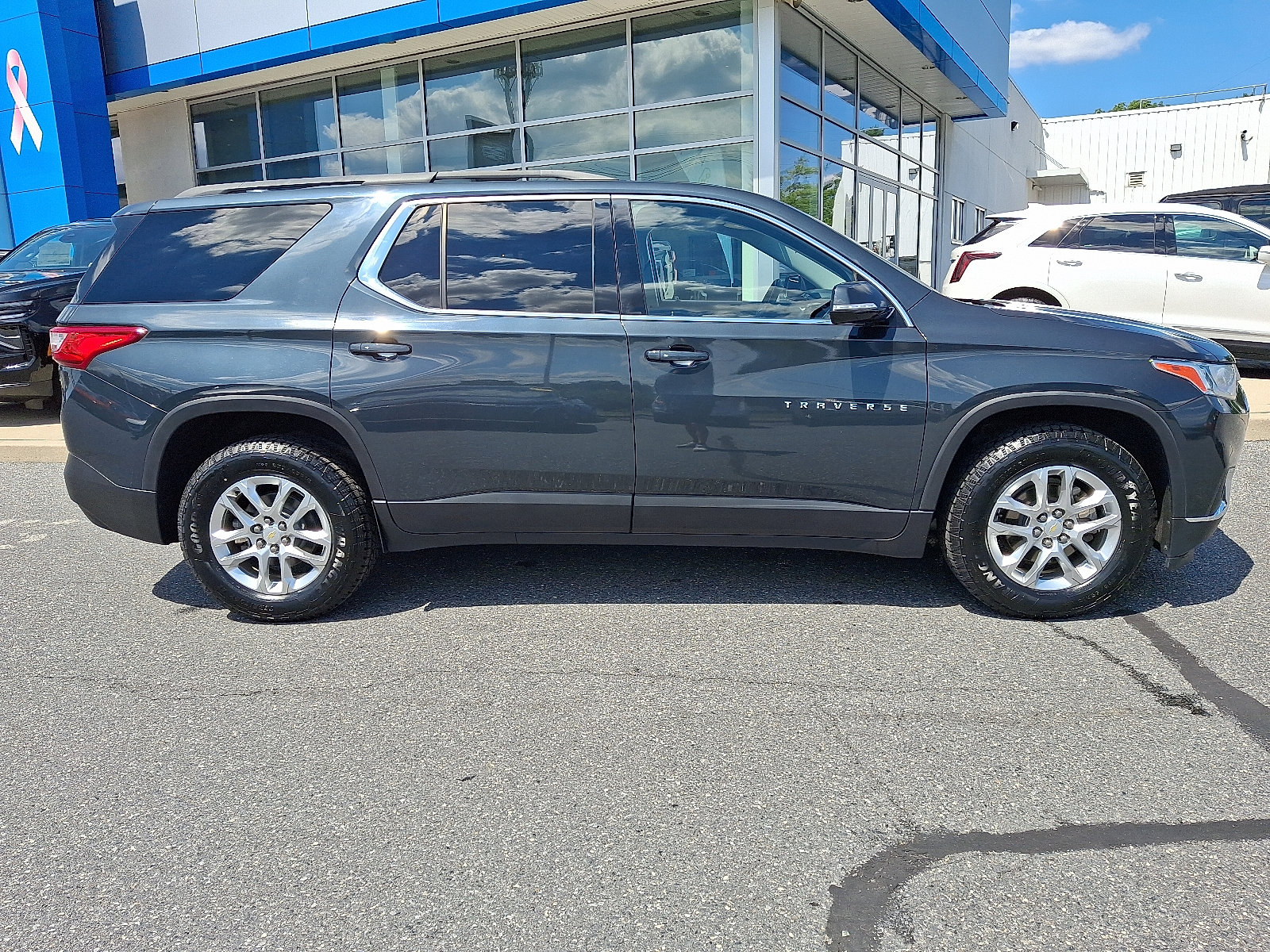 Certified 2019 Chevrolet Traverse LT AWD/4WD image 8