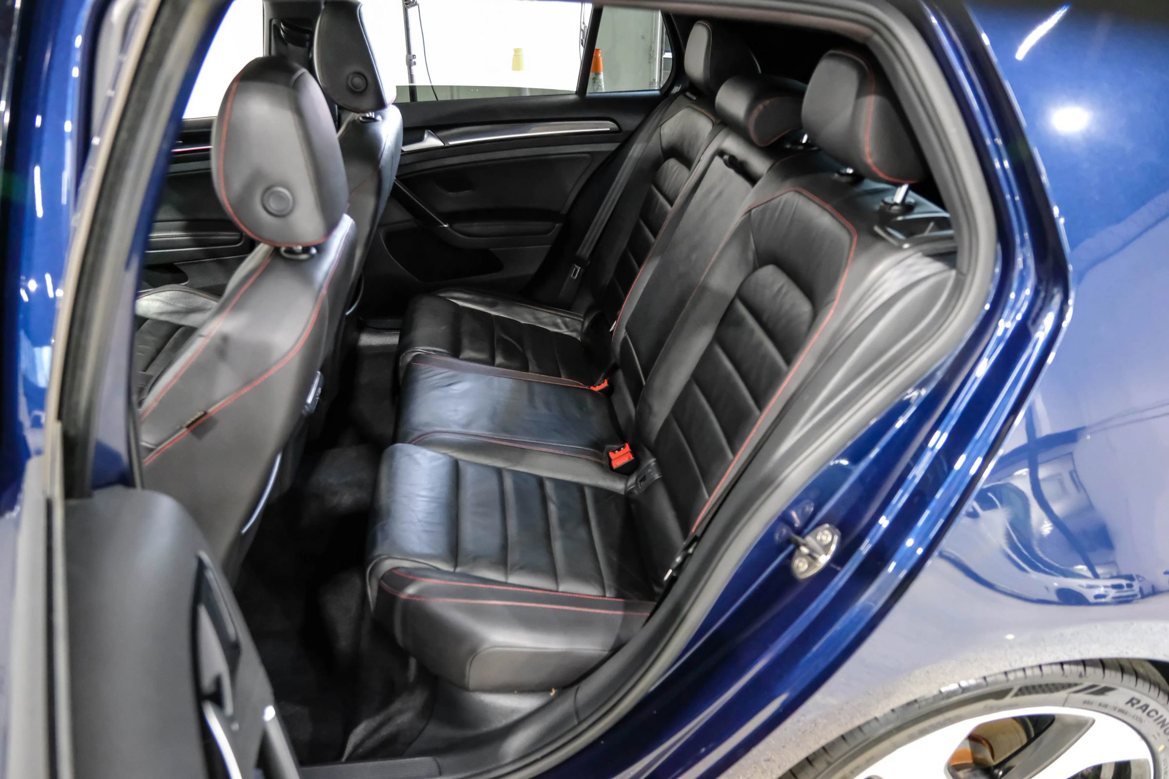 Used 2015 Volkswagen GTI SE FWD image 46