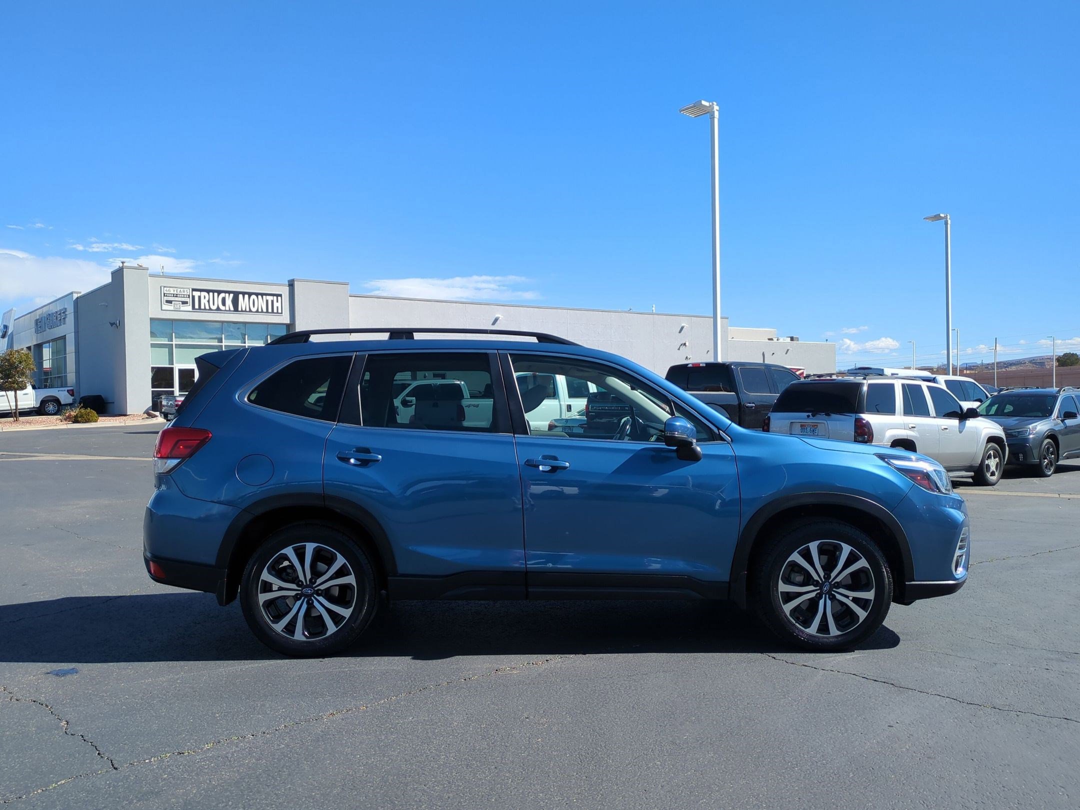 Used 2021 Subaru Forester Limited w/ Popular Package #3 image 2