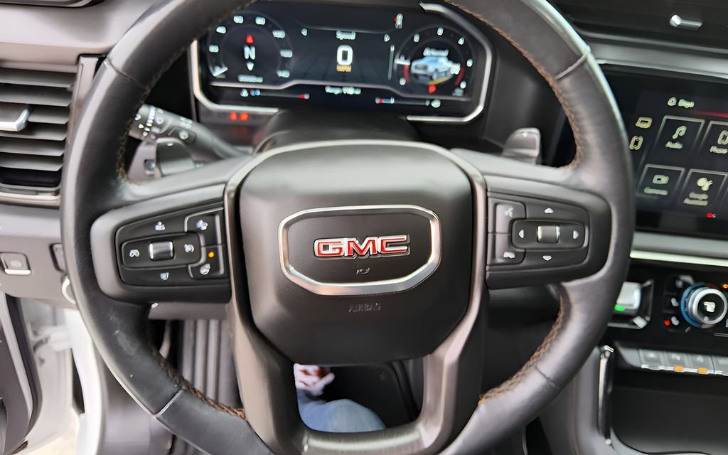 Used 2023 GMC Sierra 1500 AT4 w/ AT4 Premium Package AWD/4WD image 18