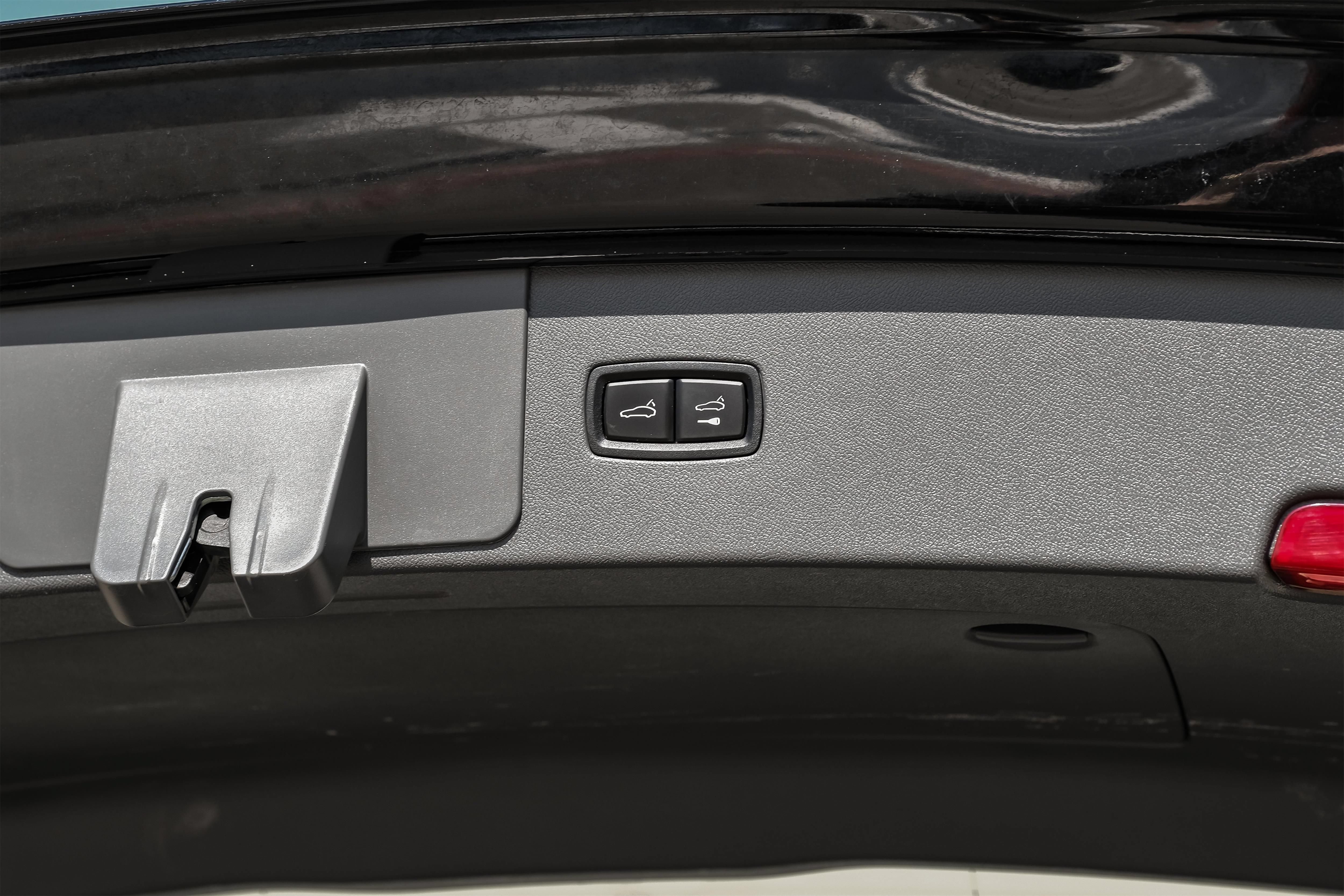 Used 2019 Porsche Cayenne AWD/4WD image 55