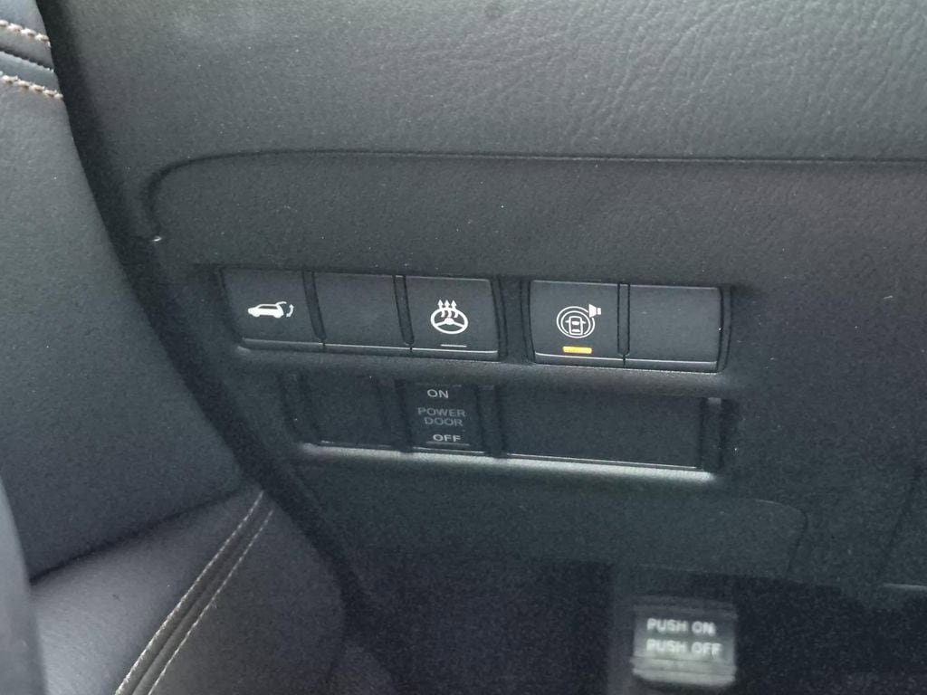 Used 2023 Nissan Armada Platinum w/ Captain's Chairs Package image 26