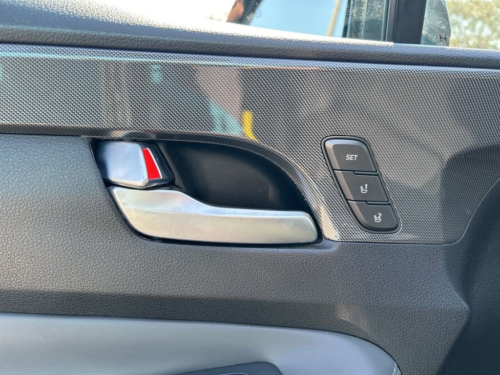 Used 2022 Hyundai Santa Fe Limited image 19