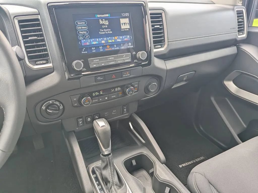 Certified 2024 Nissan Frontier SV w/ Hardbody Edition AWD/4WD image 24