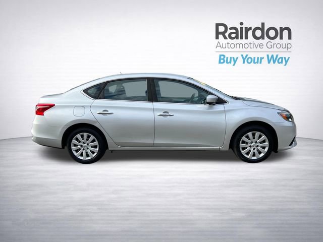 Used 2019 Nissan Sentra S image 9