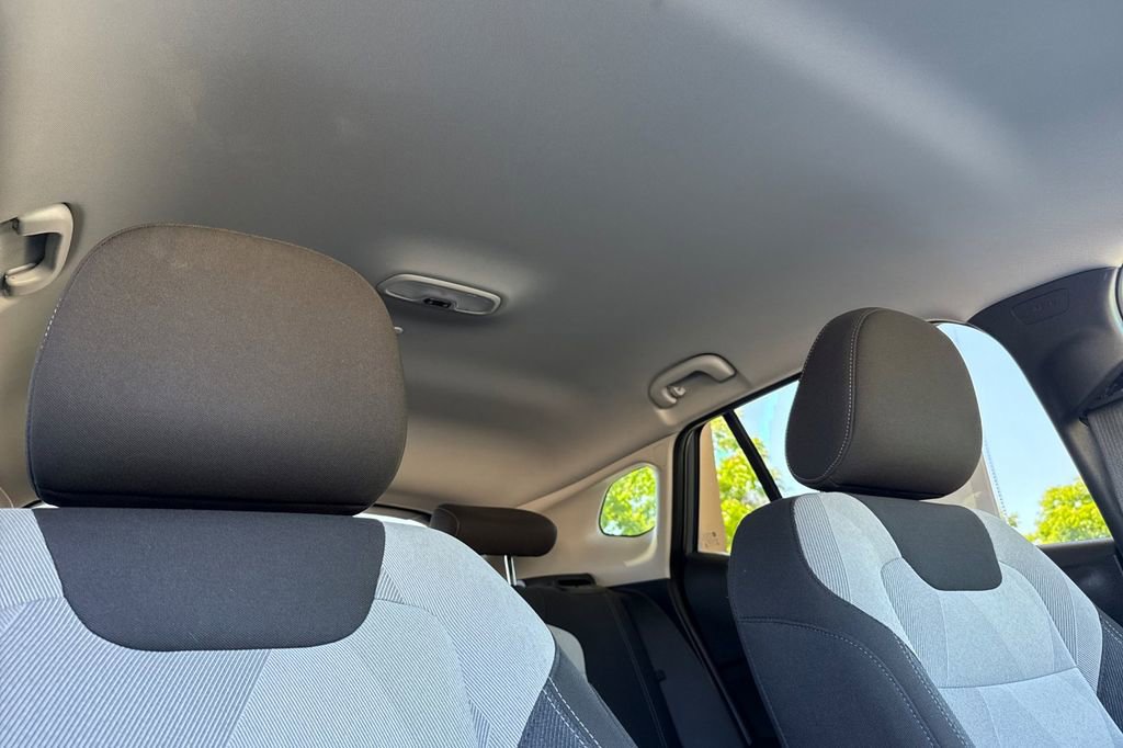 Used 2025 Chevrolet Trax LS FWD image 25