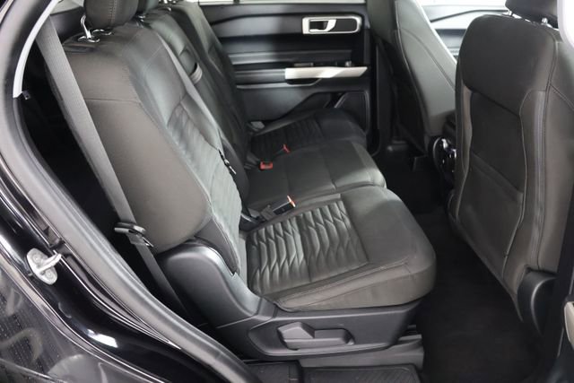 Used 2021 Ford Explorer XLT image 23