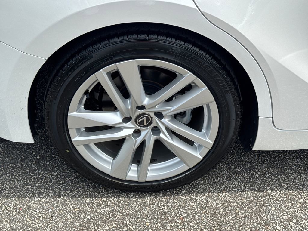 Used 2023 Lexus IS 300 w/ Comfort Package RWD image 17