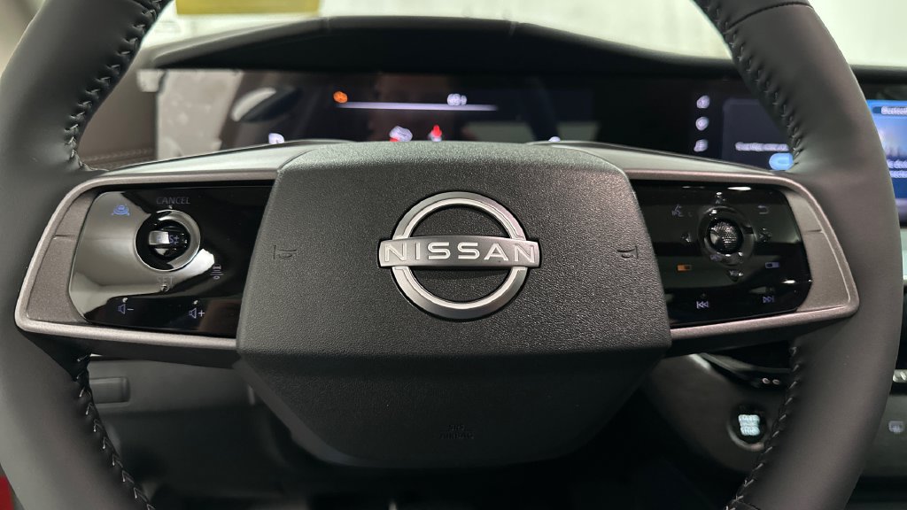 New 2025 Nissan Murano Platinum w/ Cargo Package AWD/4WD image 14